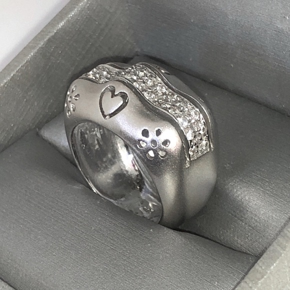 Solid Heavy Real 14K REAL White Gold Modern Hearts Flowers Bold Ring - Picture 5 of 17